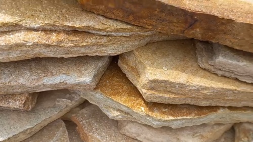 Плитняк златолит жёлтый золотистый для отмостки купить в Улан-Удэ