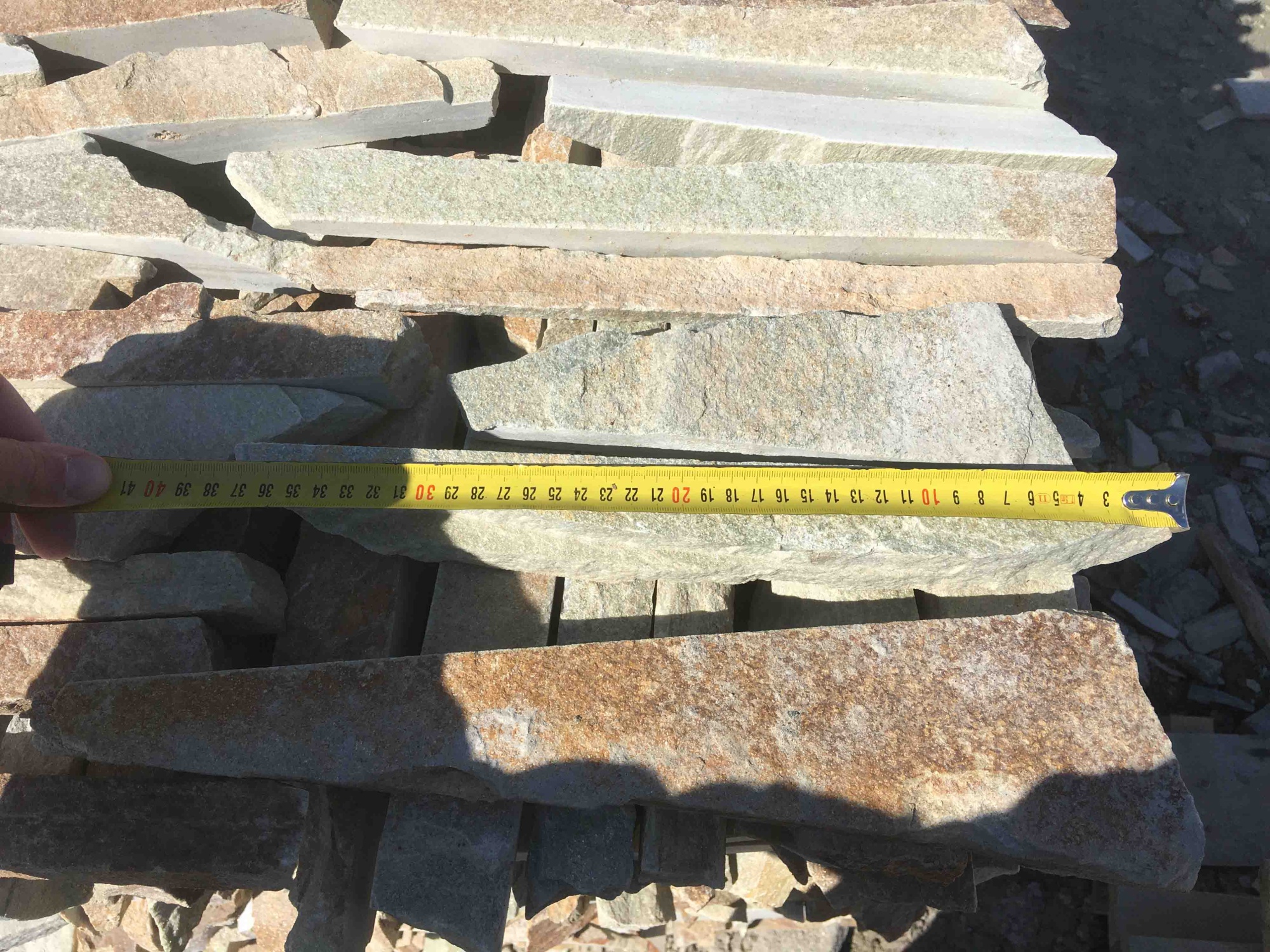 Горбушка златолит золотистый для облицовки купить в Улан-Удэ