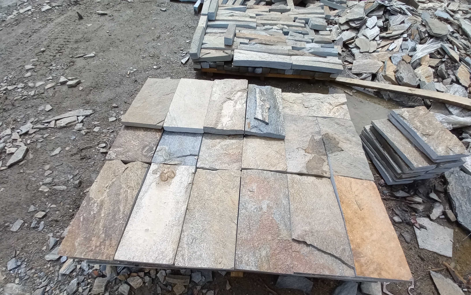 Плитка пилёная златолит Уральский для фасада купить в Улан-Удэ