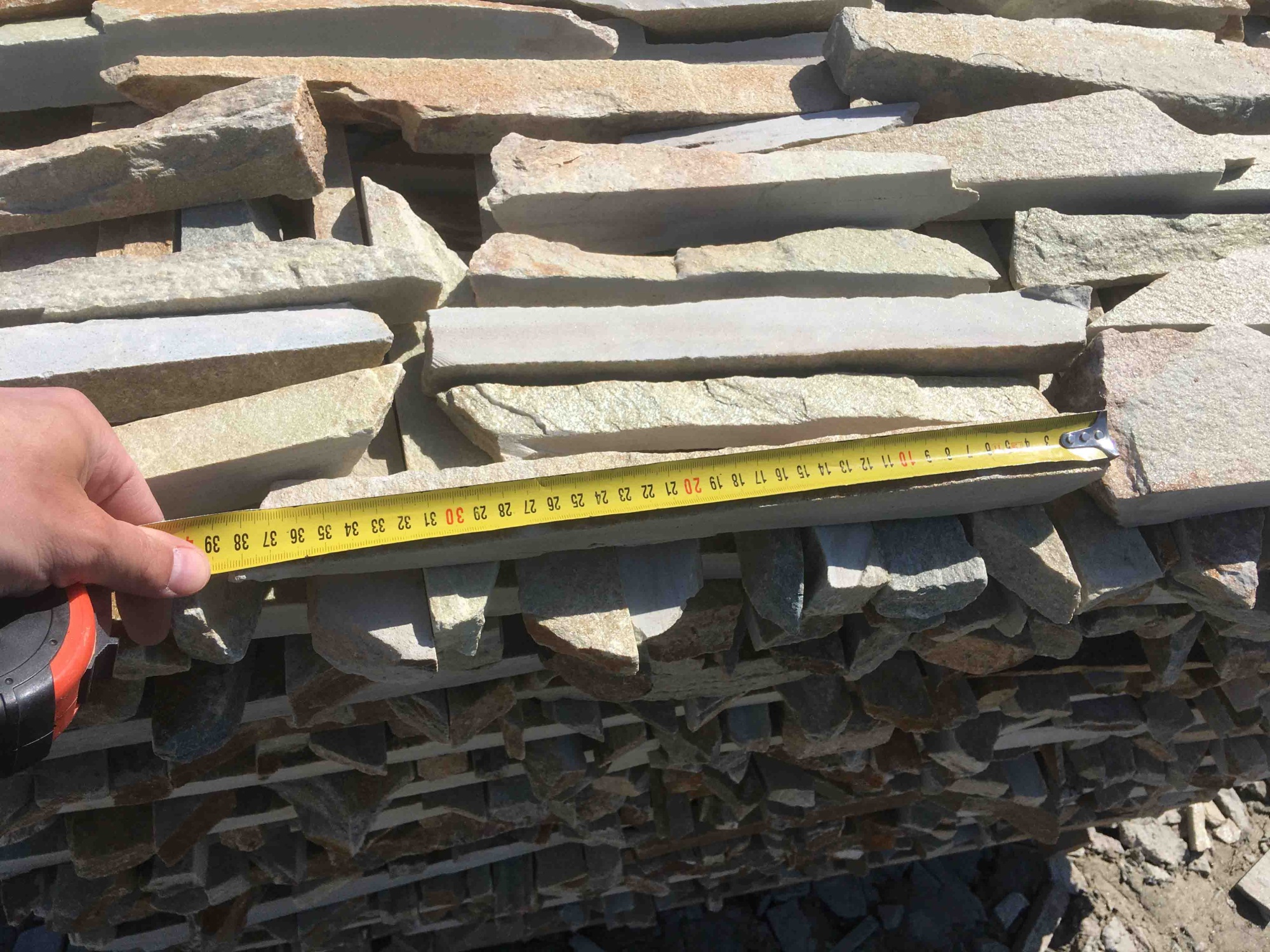 Горбушка златолит золотистый для облицовки купить в Улан-Удэ