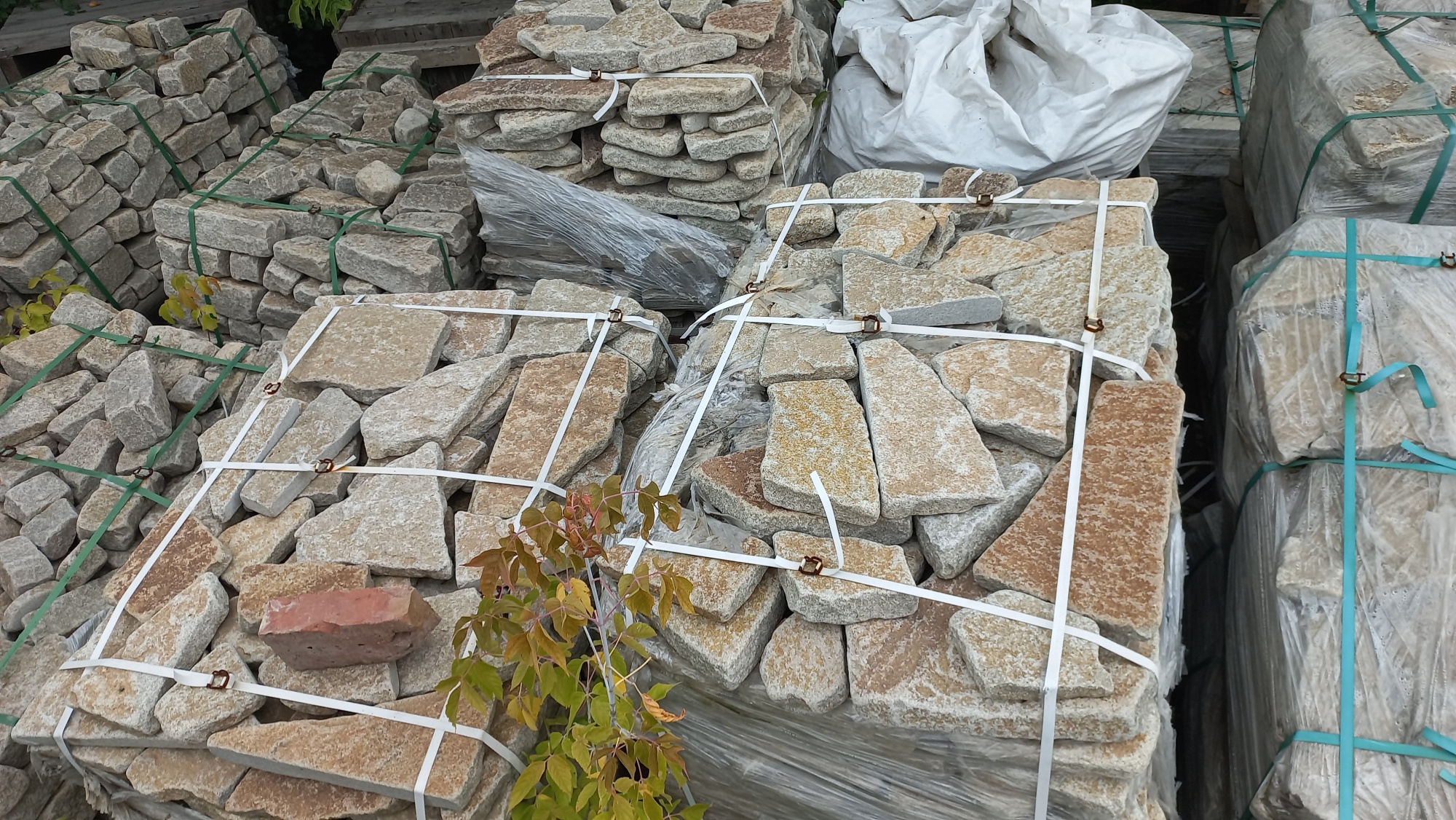 Плитняк гранитный галтованный купить в Улан-Удэ